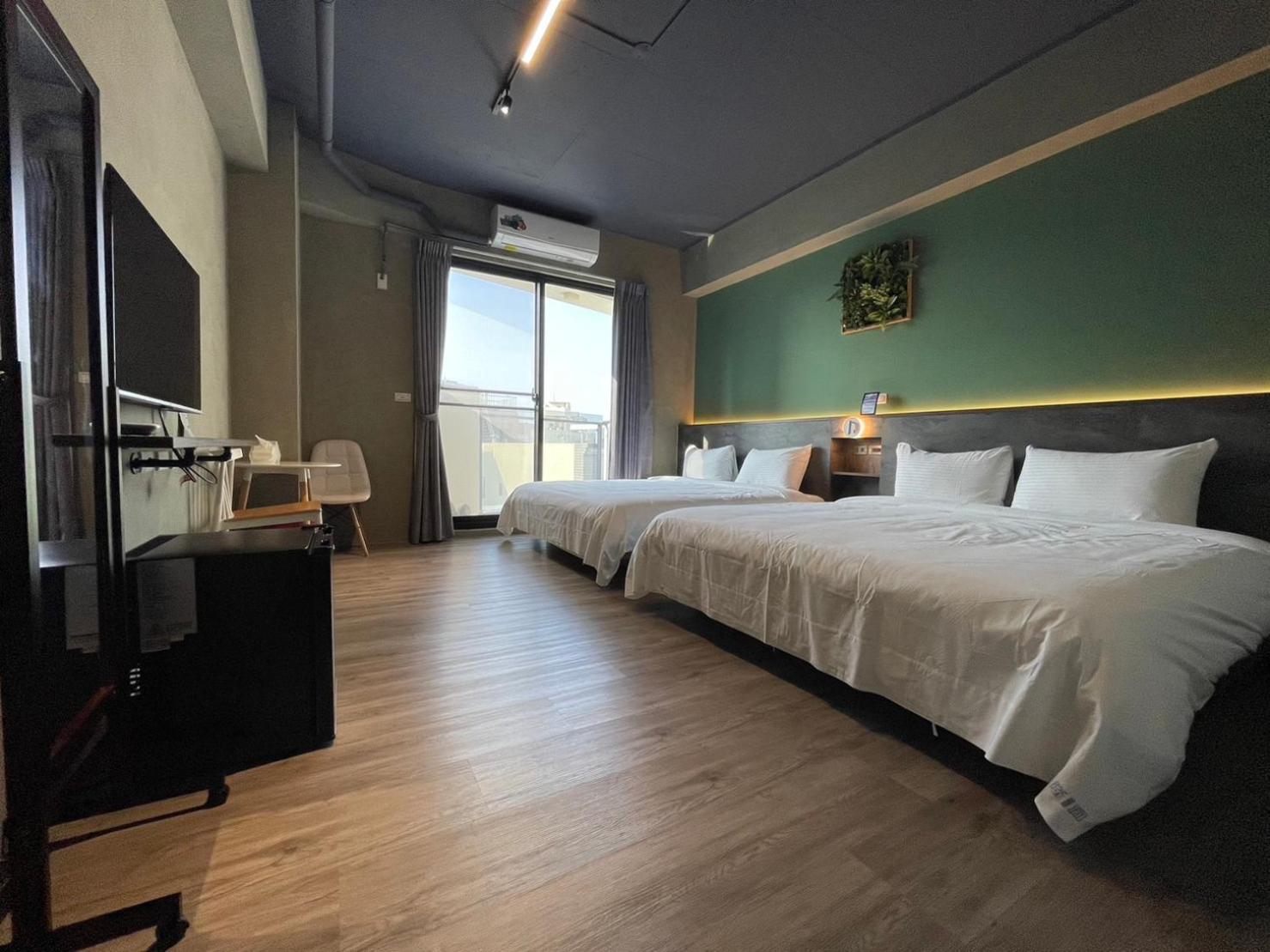 Long Lang Homestay Tainan Buitenkant foto