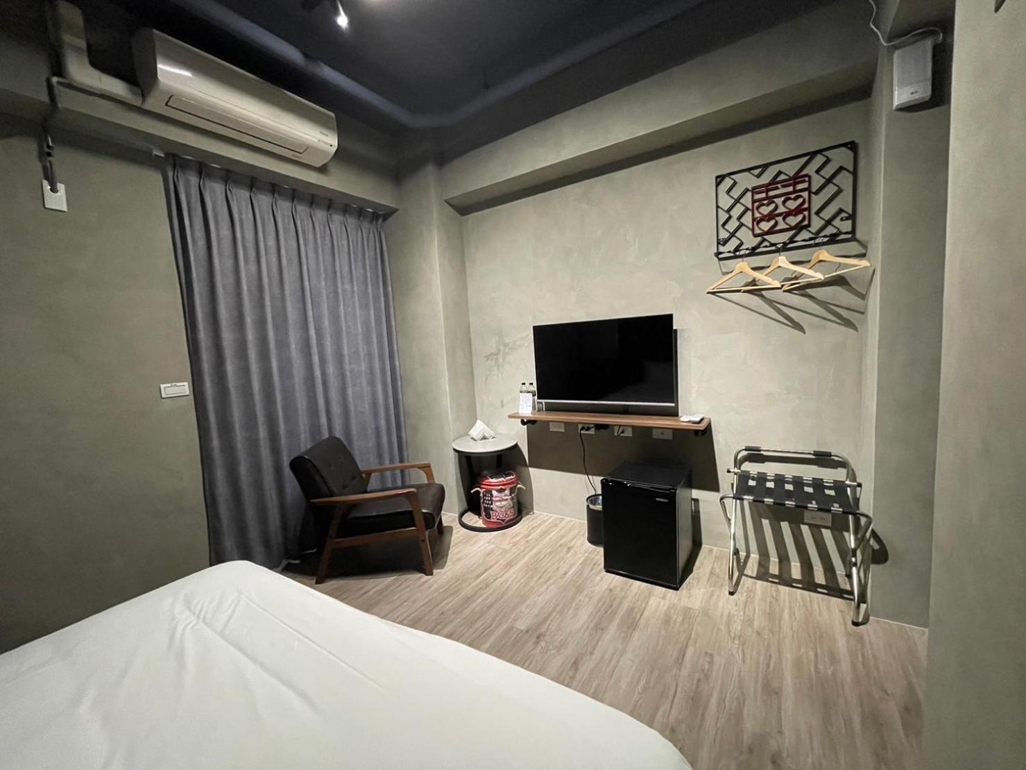 Long Lang Homestay Tainan Buitenkant foto