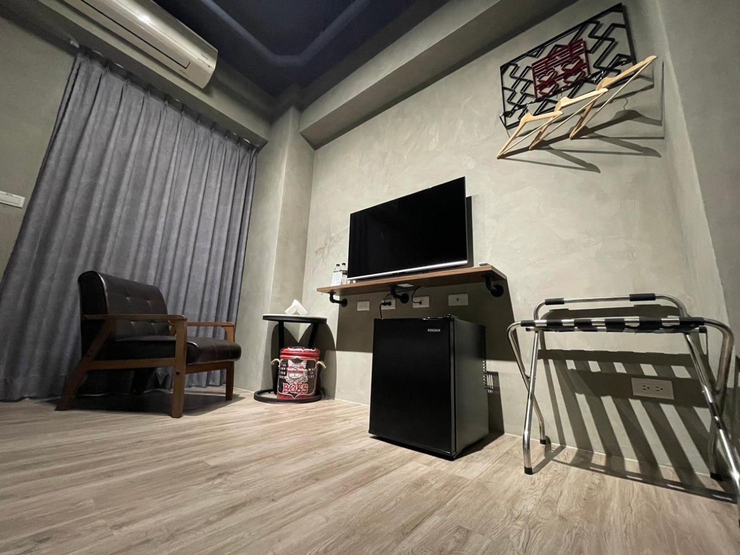 Long Lang Homestay Tainan Buitenkant foto