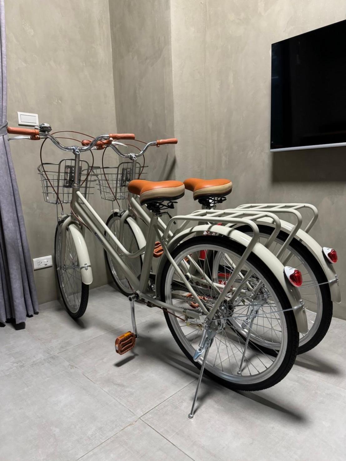 Long Lang Homestay Tainan Buitenkant foto